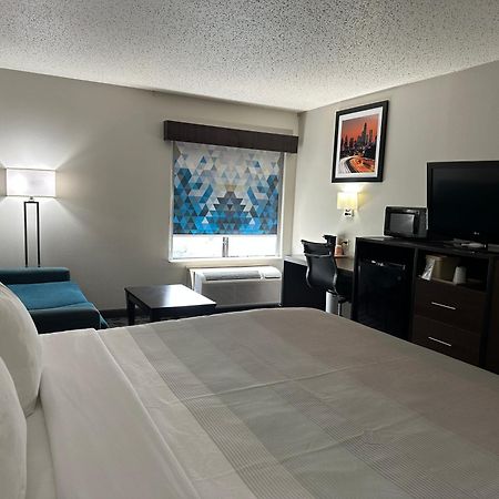 Quality Inn Hillsboro Exterior photo