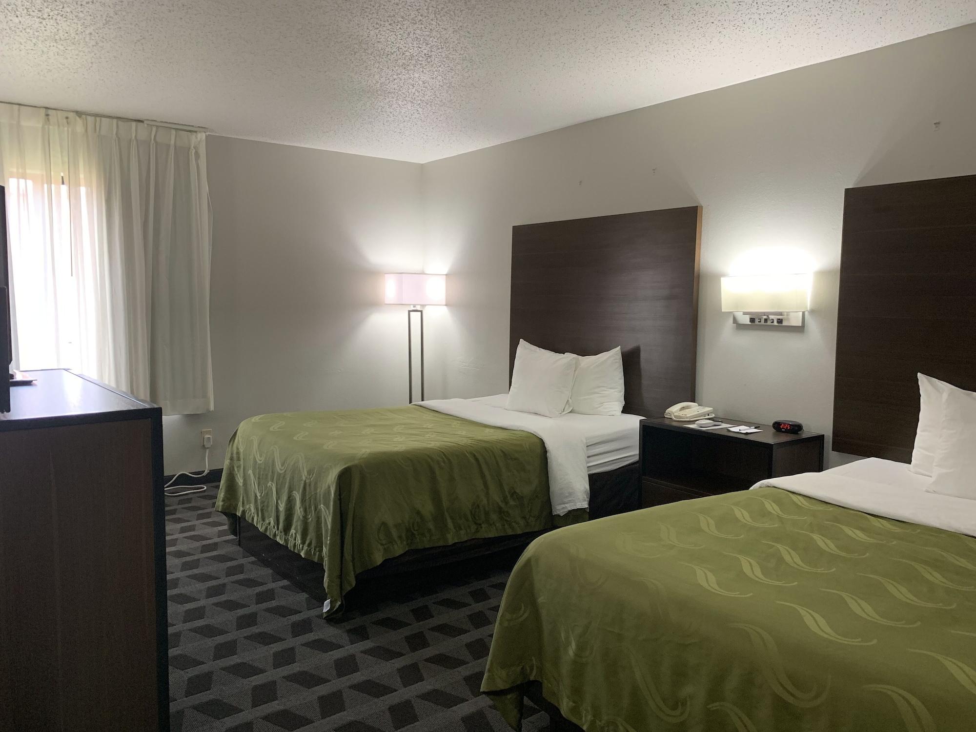 Quality Inn Hillsboro Exterior photo