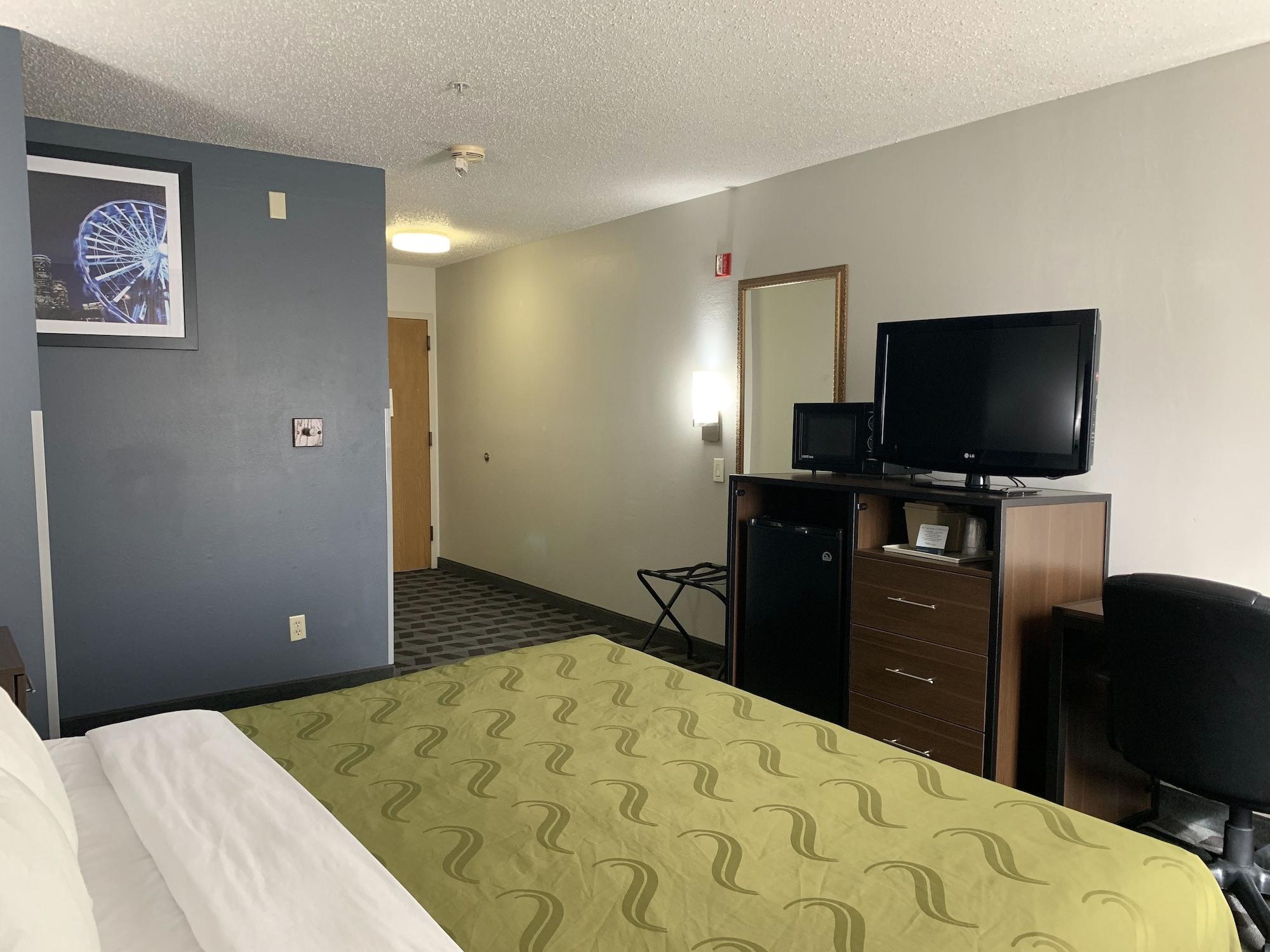Quality Inn Hillsboro Exterior photo