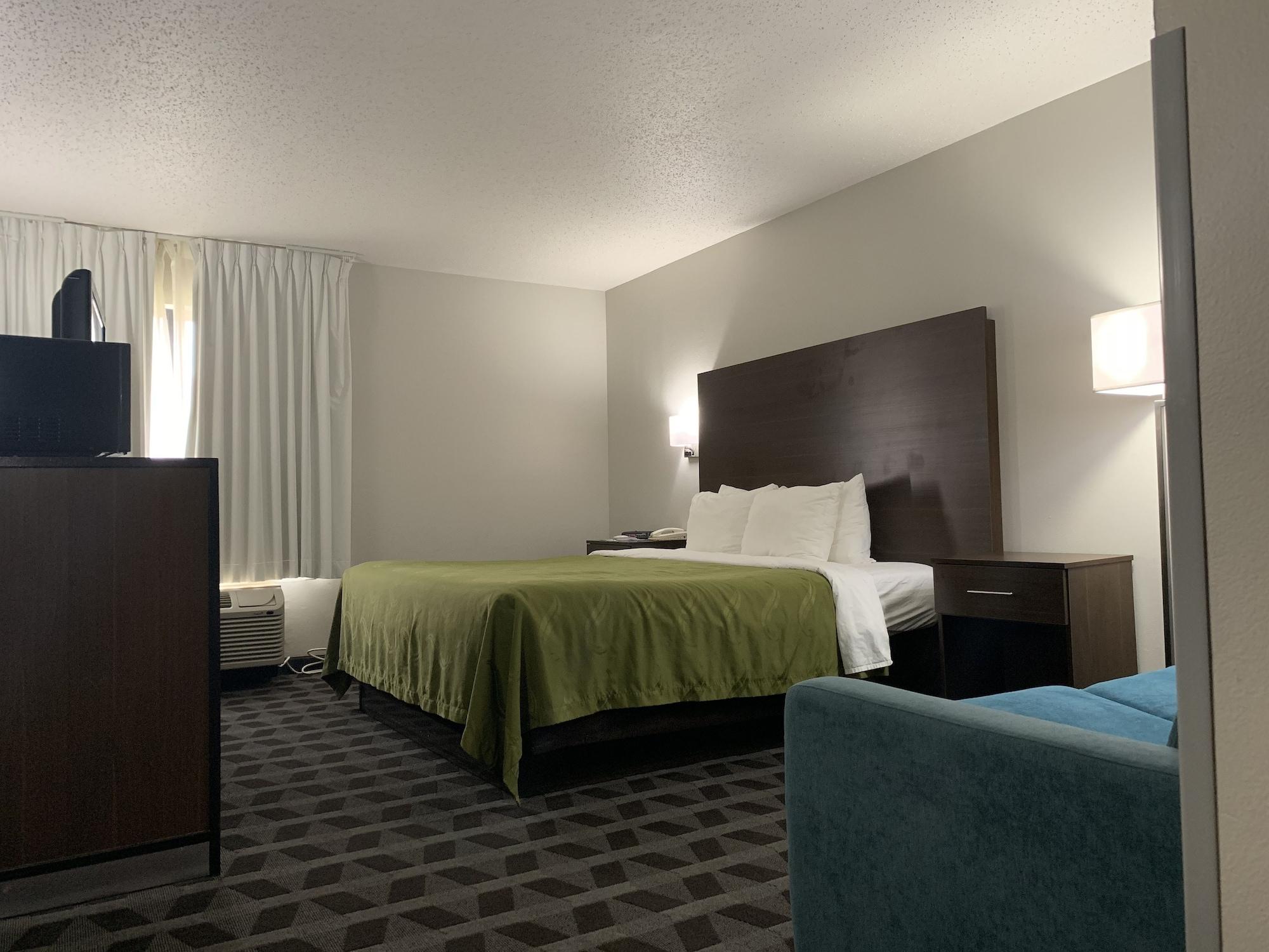 Quality Inn Hillsboro Exterior photo