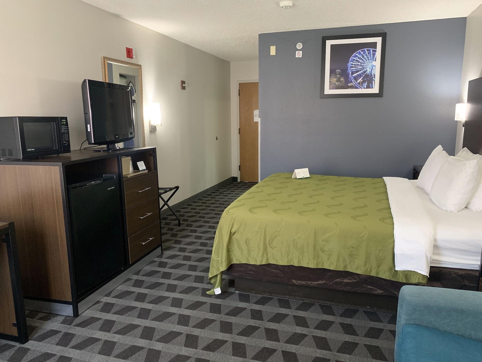 Quality Inn Hillsboro Exterior photo