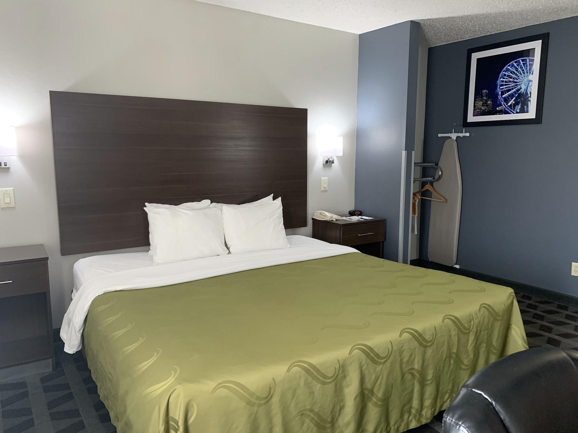 Quality Inn Hillsboro Exterior photo