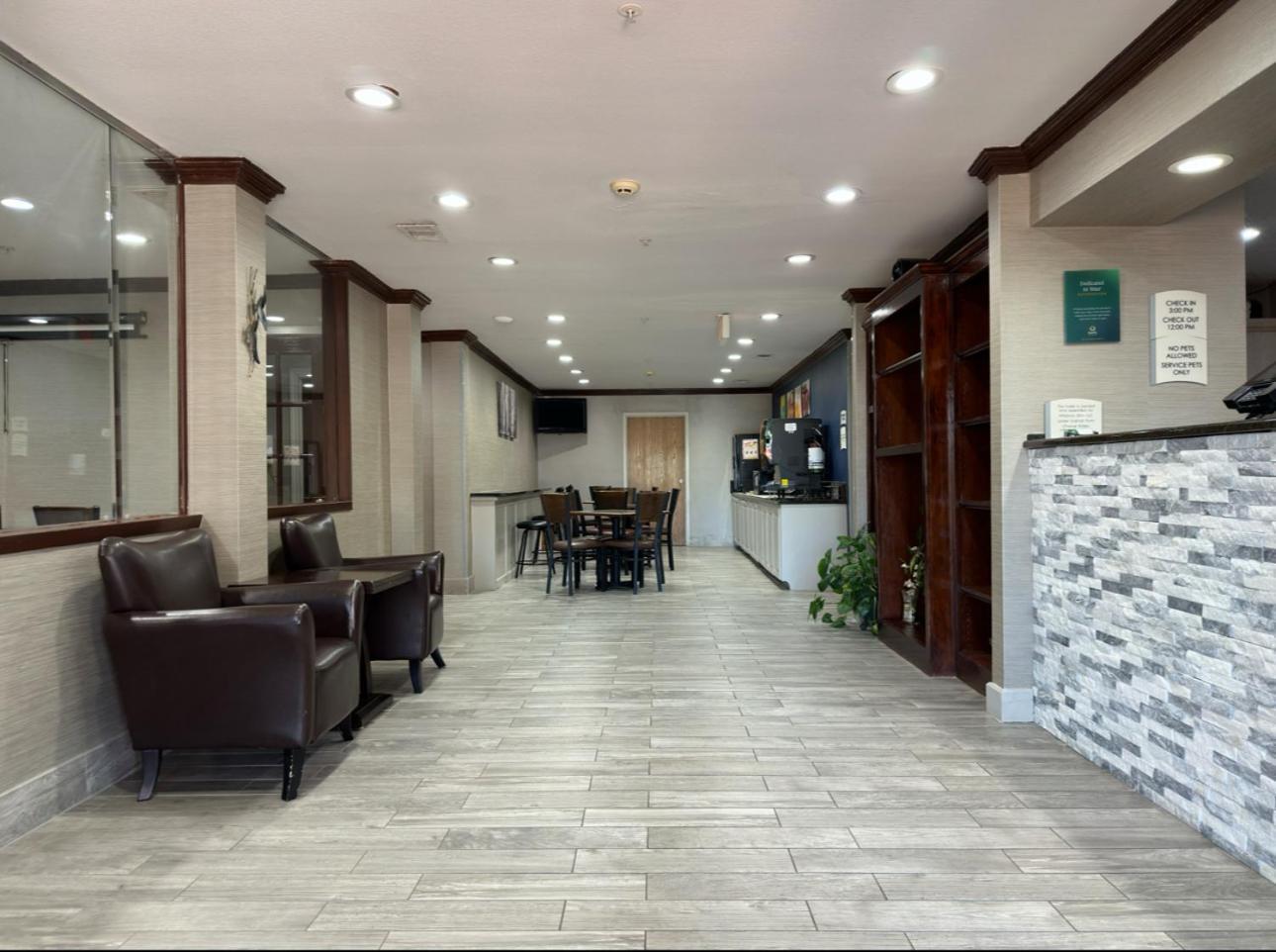 Quality Inn Hillsboro Exterior photo