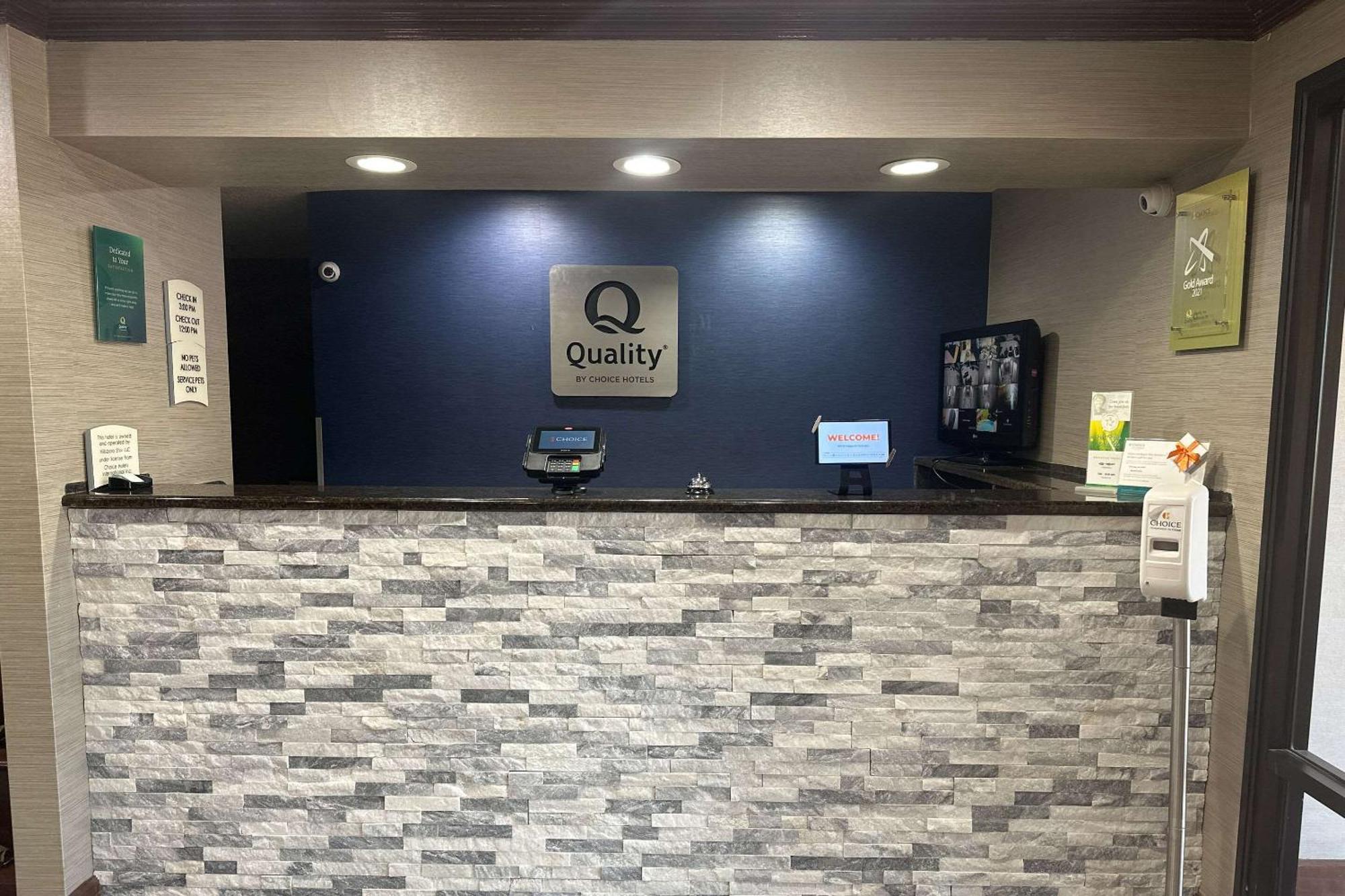 Quality Inn Hillsboro Exterior photo