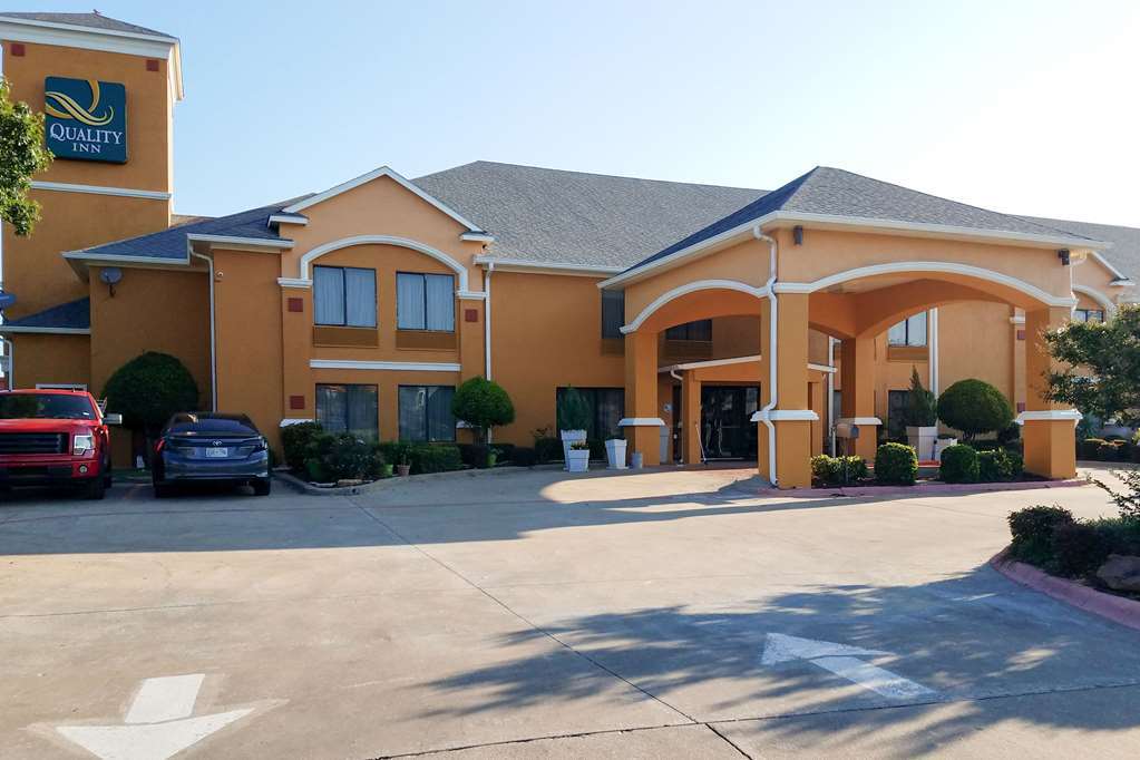 Quality Inn Hillsboro Exterior photo