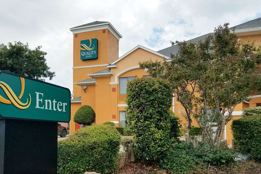 Quality Inn Hillsboro Exterior photo